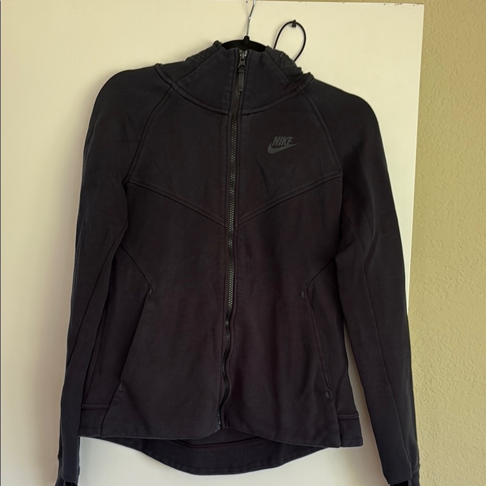 Nike Black Utility Jacket Full-Zip Athletic Design